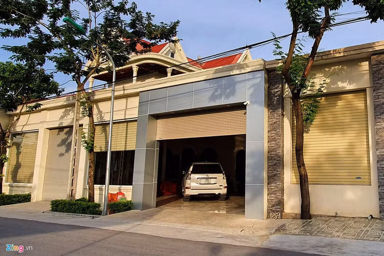 Biet thu, xe sang o xa co 1.500 nguoi xuat khau lao dong hinh anh 8 