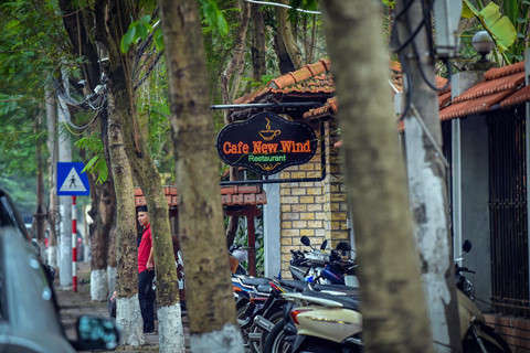 Nhung cong vien o Ha Noi bi 'xen dat' lam nha hang, quan ca phe hinh anh 4 