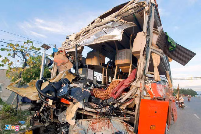 Xe khach Phuong Trang tang toc 63 km/h khi xay ra tai nan hinh anh 1 