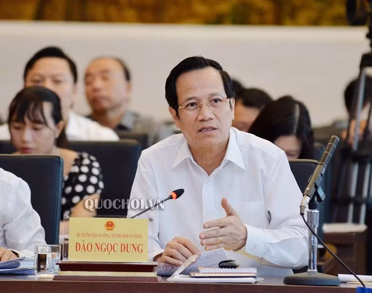 Chủ tịch Quốc hội: Không phải tăng tuổi hưu để chúng tôi ở lại