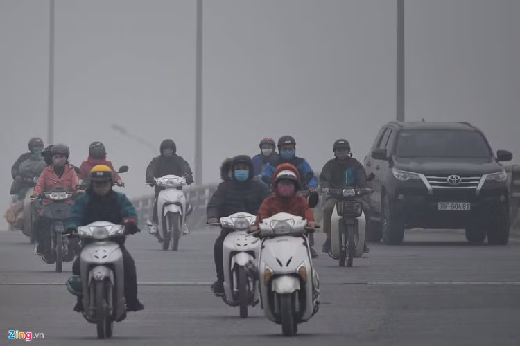 O nhiem khong khi tang cao, cac nga duong Ha Noi mit mo hinh anh 12 mo_suong_zing_(7).jpg