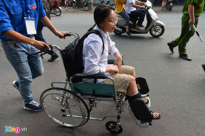 De thi Ngu van hoi ve 'Ai da dat ten cho dong song?' hinh anh 15 