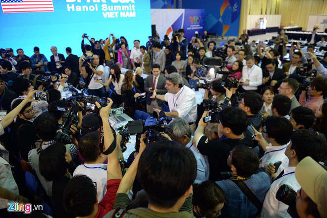 Tong thong Trump hop bao sau cuoc hop voi Chu tich Kim hinh anh 5