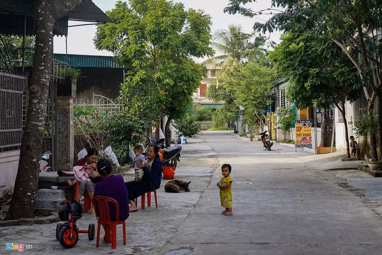 Biet thu, xe sang o xa co 1.500 nguoi xuat khau lao dong hinh anh 11 