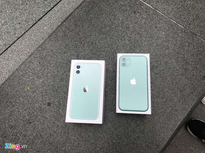 Apple Store vo tran vi nhieu nguoi Viet mua den 6 chiec iPhone 11 hinh anh 27 