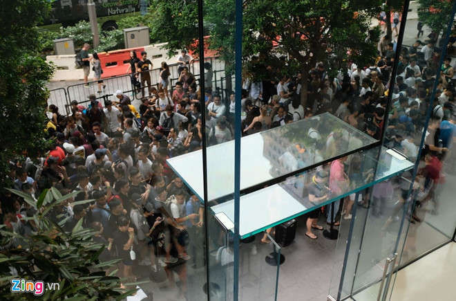 Apple Store vo tran vi nhieu nguoi Viet mua den 6 chiec iPhone 11 hinh anh 46 