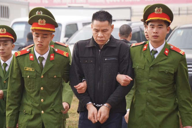 Cận cảnh 9 bị cáo vụ án hiếp dâm tập thể, sát hại man nữ sinh Điện - ảnh 1