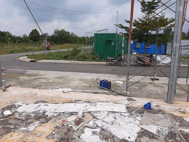  Cận cảnh hoang tàn ở các văn phòng, dự án khi ông chủ Alibaba xộ khám - Ảnh 7.