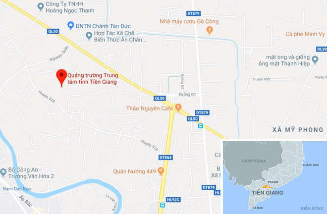 3 thi the ben trong xe Mercedes noi tren rach hinh anh 3 