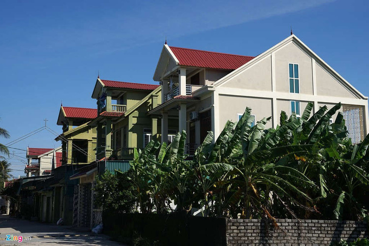 Biet thu, xe sang o xa co 1.500 nguoi xuat khau lao dong hinh anh 7 