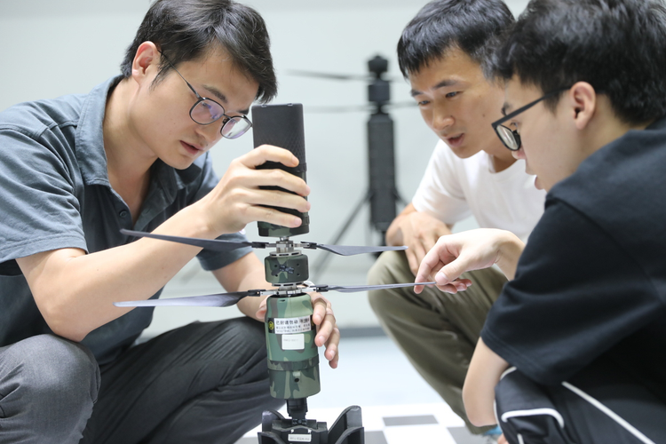 Trung Quoc tiet lo loai UAV 