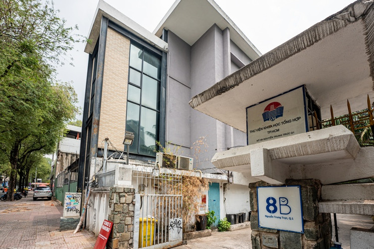 Khu đất số 8 Nguyễn Trung Trực (quận 1) gần 1.300 m2 nằm cạnh Thư viện Khoa học tổng hợp TP.HCM - Ảnh: Zingnews