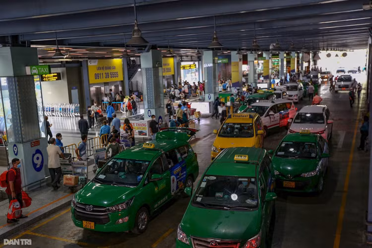 tan-son-nhat.jpg