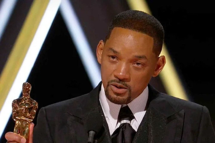 will-smith-thang-giai-nam-chinh-sau-khi-tat-mc-le-trao-giai-oscar-2022.jpg