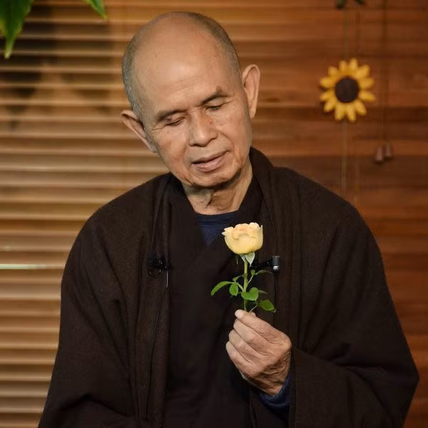 cau-noi-thien-su-thich-nhat-hanh-2.jpg