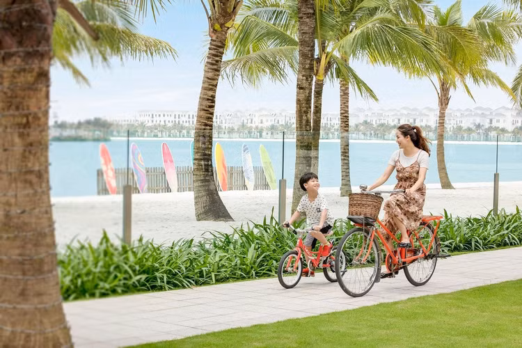 Cư đân Vinhomes Ocean Park thực hành sống xanh trong không gian rộng lớn của đại đô thị rộng 420ha.