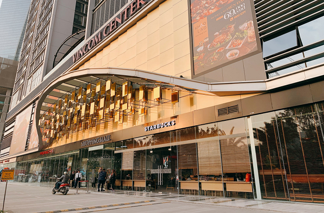 Nhiều chủ đầu tư đều dựa vào các dự án bất động sản, văn phòng lớn để phát triển trung tâm thương mại.