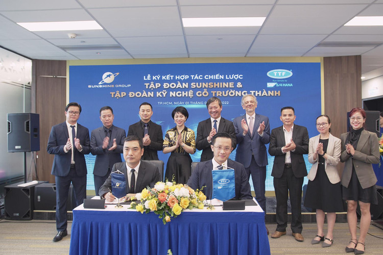 ‏Lãnh đạo Sunshine Group và TTF Group ký kết hợp tác chiến lược.