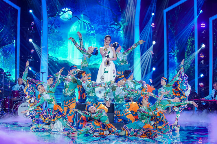 Bản ballad du dương về mẹ và con gái của Đông Nhi.