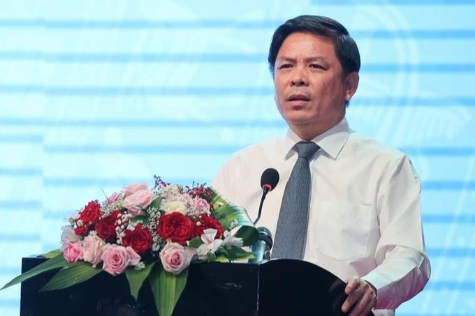 bo-truong-bo-gtvt-nguyen-van-the.jpg