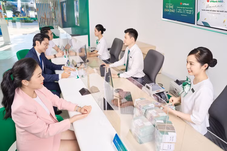 vpbank-nang-cao-chat-luong-dich-vu-7-.jpg