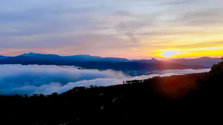 Khung cảnh săn mây tại nơi đoàn Volkswagen cắm trại.