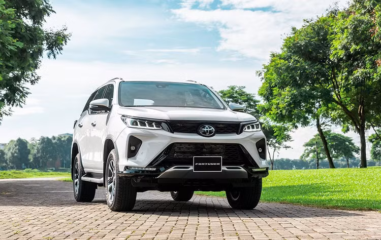 fortuner-2022.jpg