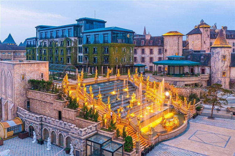 ‏Thác Thần Mặt trời tại Sun World Ba Na Hills.