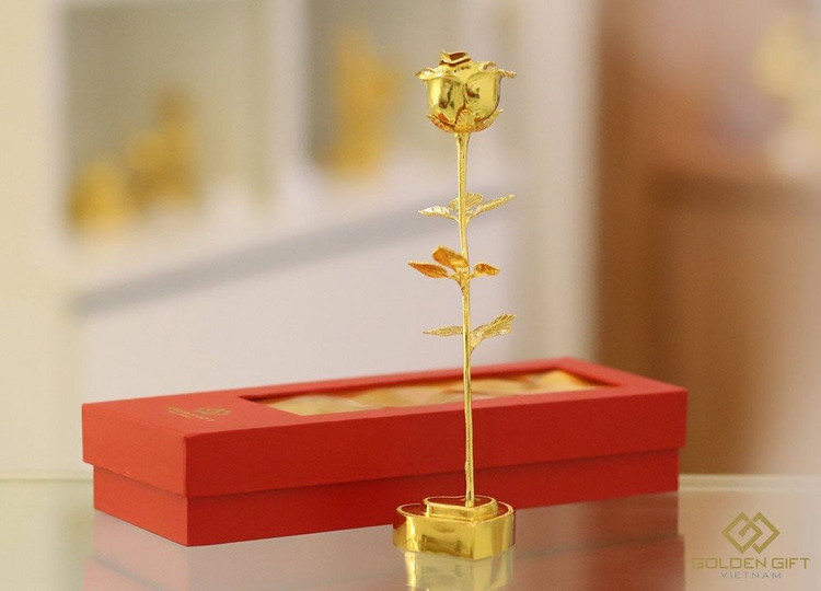 hoa-hong-de-trai-tim-ma-vang-24k-qua-tang-sep-su_.jpg