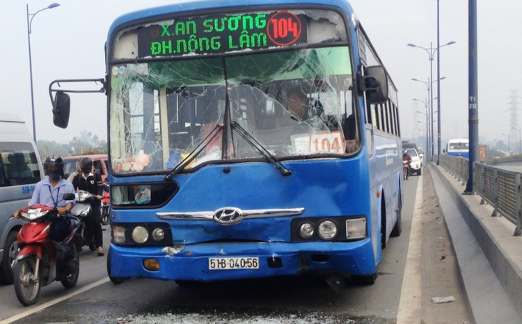 saigonbus.jpg