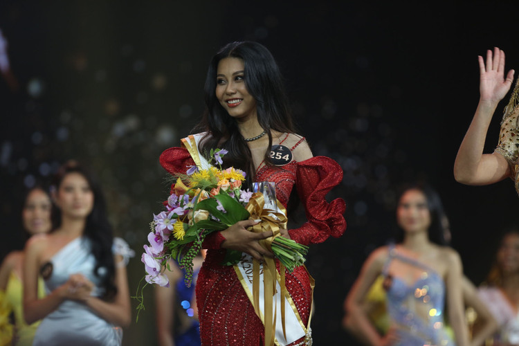 Nông Thúy Hằng đăng quang Hoa hậu các Dân tộc Việt Nam 2022 - 4