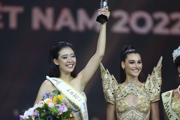 Nông Thúy Hằng đăng quang Hoa hậu các Dân tộc Việt Nam 2022 - 3