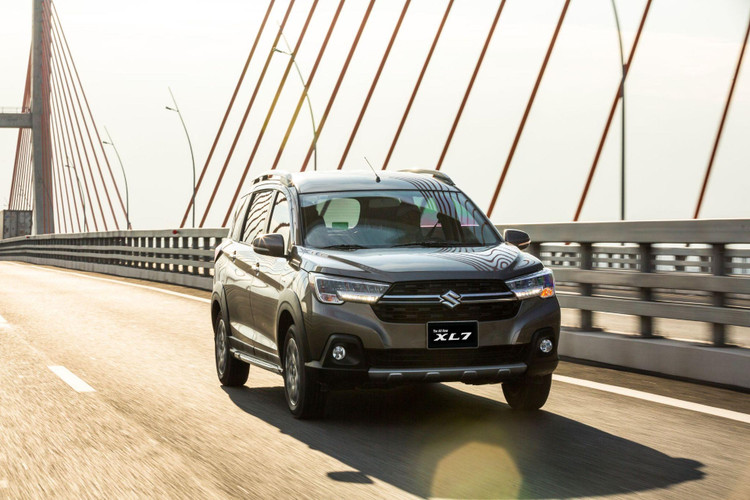 ‏Suzuki XL7 vẫn luôn được đánh giá cao nhờ vào khả năng vận hành tiết kiệm và chi phí sử dụng hợp lý.