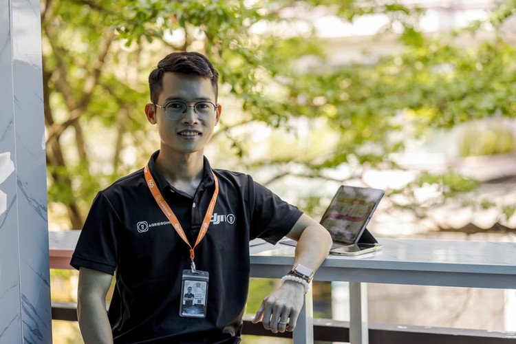 Chan dung 10 guong mat tre Viet Nam tieu bieu nam 2022-Hinh-5