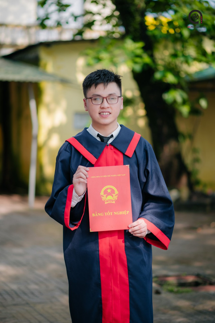 Duong toi cong truong dai hoc cua nam sinh khiem thi Do Nam Khanh