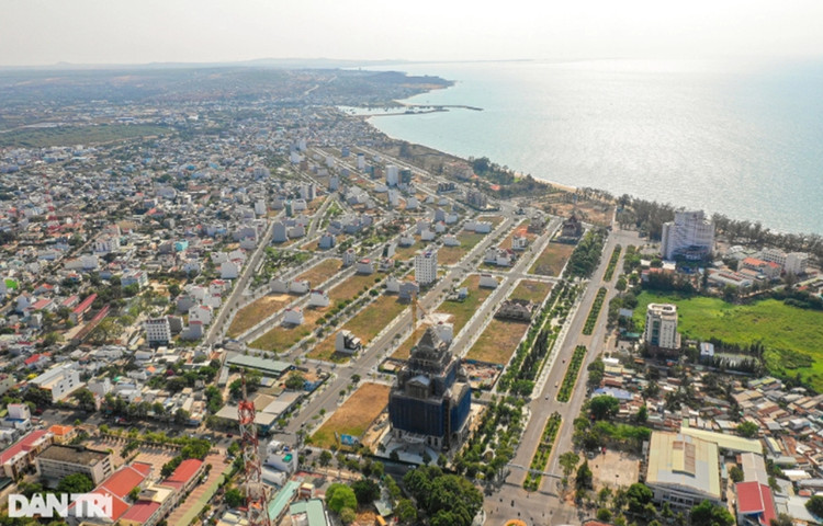 Cận cảnh khu đô thị du lịch biển Tập đoàn Rạng Đông bị khởi tố - Hình 4 Can canh khu do thi du lich bien Tap doan Rang Dong bi khoi to-Hinh-4