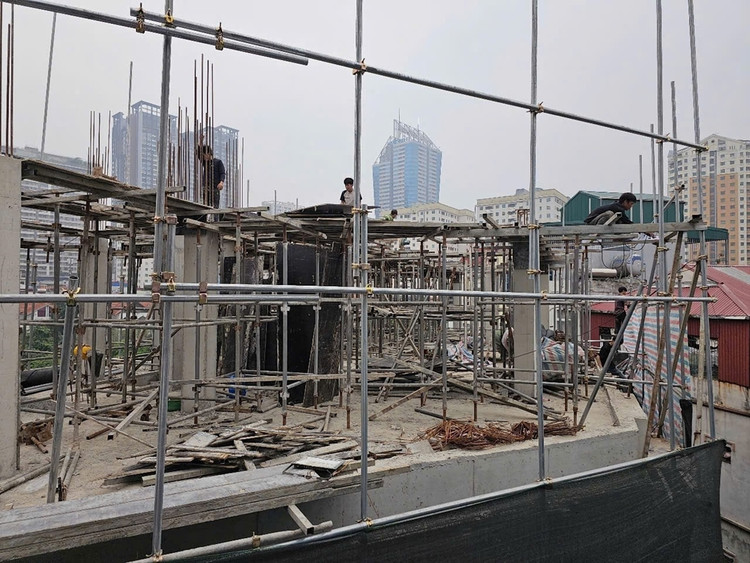 Can canh cong trinh “khung” vi pham trat tu xay dung o Ha Noi-Hinh-5