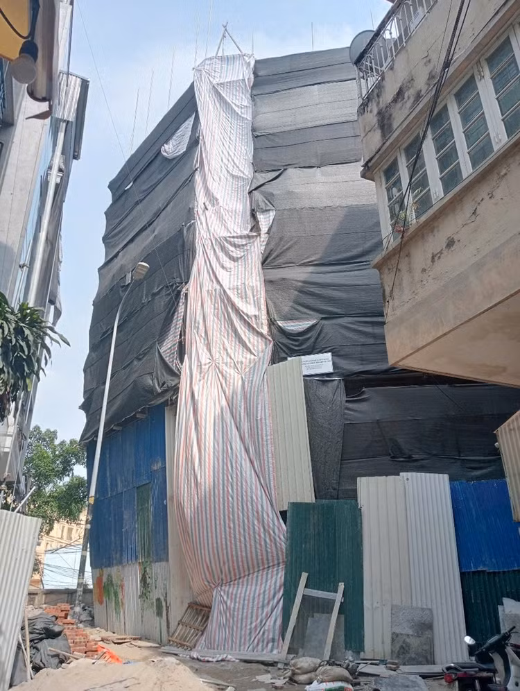 Can canh cong trinh “khung” vi pham trat tu xay dung o Ha Noi-Hinh-2