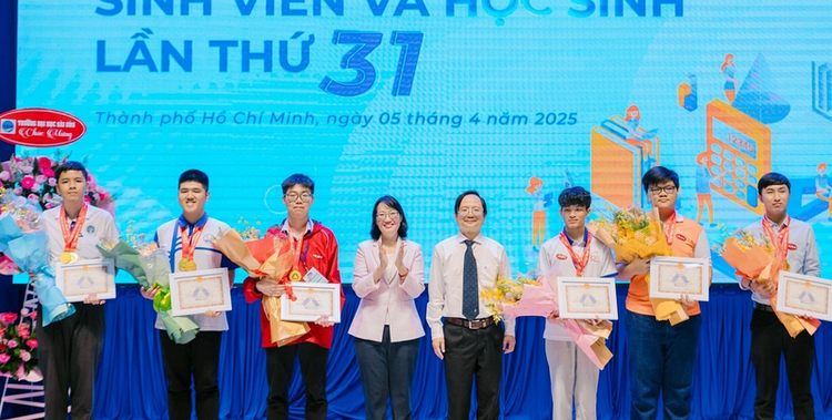 Bat ngo cach hoc cua 