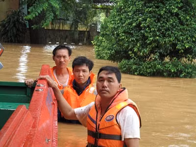 Top nhung con bao am anh nhat lich su 20 nam tai Viet Nam-Hinh-8