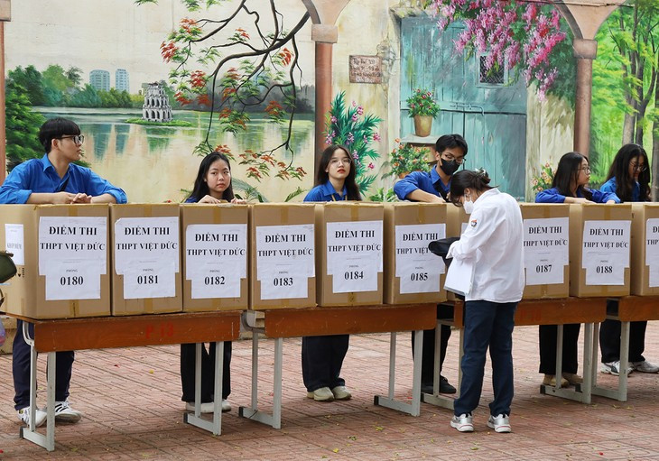 11 thi sinh vi pham quy che buoi thi mon Ngu van