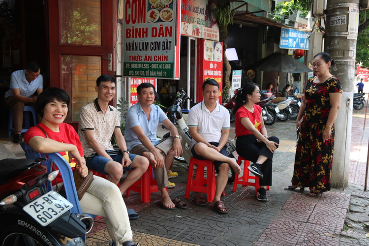Hoa chung nhip tu hao ngay ky niem 70 nam chien thang Dien Bien Phu-Hinh-11