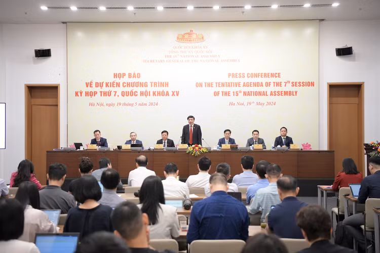 Quoc hoi tien hanh cong tac nhan su vao ngay mai, 20/5