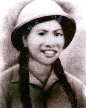 Chum anh: Chan dung 10 co gai Nga ba Dong Loc phuc dung bang AI-Hinh-5