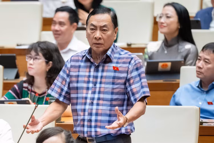 DB chat van: Sao NHNN khong mua vang mieng, dan phai ban cho den-Hinh-3