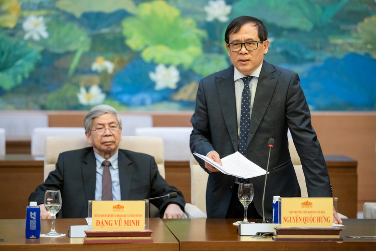 TSKH Nguyễn Quốc Hưng, Viện trưởng Viện Kinh tế Văn hóa phát biểu. Ảnh: Cổng thông tin điện tử Quốc hội.