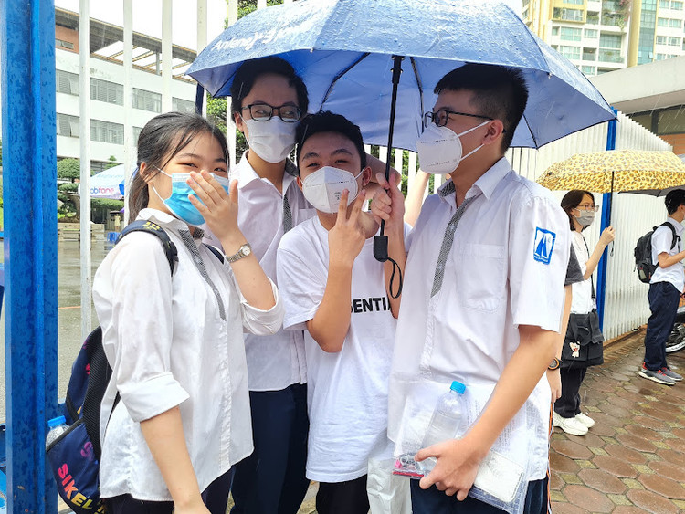 Luu y dac biet cua thay hieu truong truoc gio thi vao lop 10