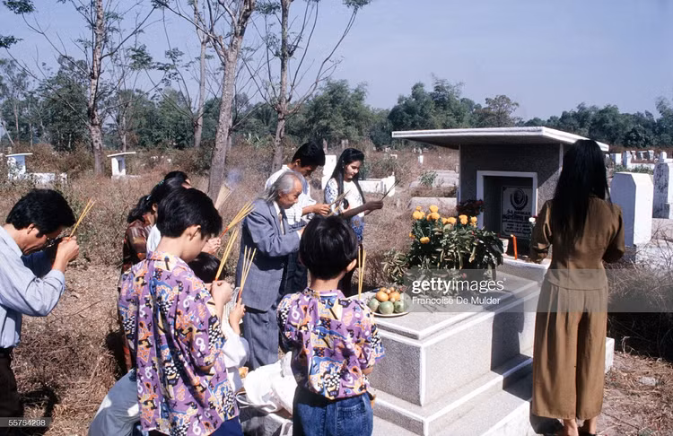 Loat anh gay thuong nho ve Tet Nguyen dan Viet Nam 50 nam truoc