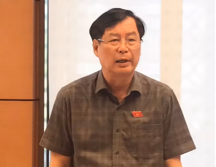 DB Quoc hoi: Hai khu dat canh nhau nhung gia den bu lai khac