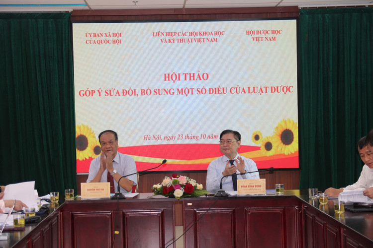 Chủ tịch Phan Xuân Dũng: Nhiều góp ý giá trị của nhà khoa học cho Luật Dược - Hình 2 Chu tich Phan Xuan Dung: Nhieu gop y gia tri cua nha khoa hoc cho Luat Duoc-Hinh-2